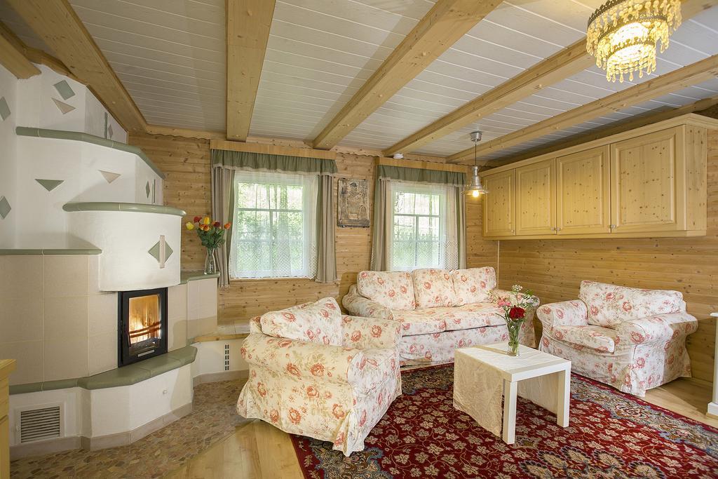 Das Altsteirische Landhaus - La Maison De Pronegg - Feriendomizil Im Biosphaerenpark Wienerwald Pressbaum Δωμάτιο φωτογραφία
